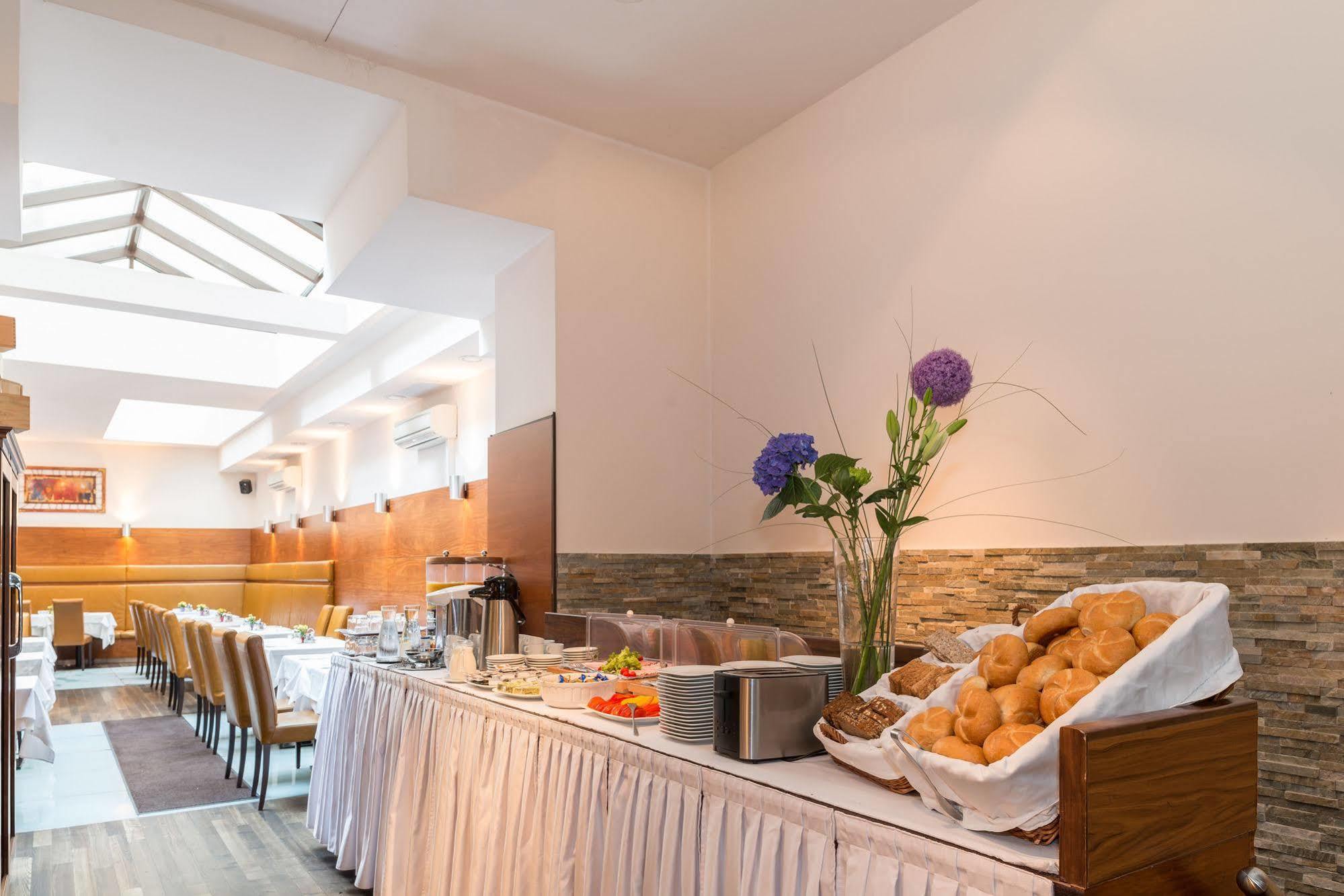 Marc Aurel Hotel 3*